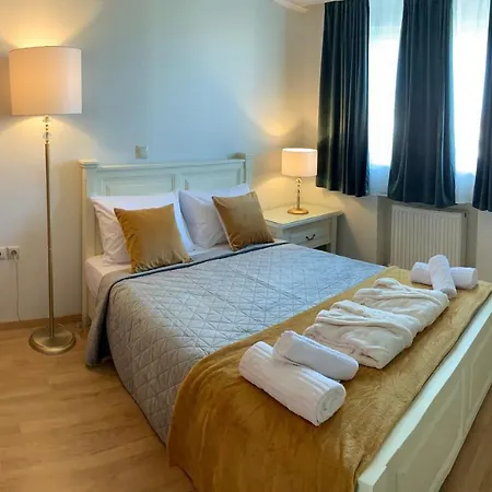 Apartament A&b And