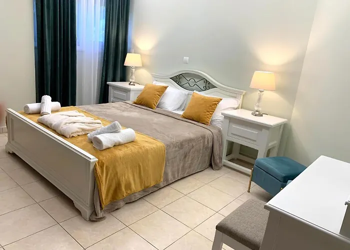 Apartment A&b And Ialysos (Rhodes)