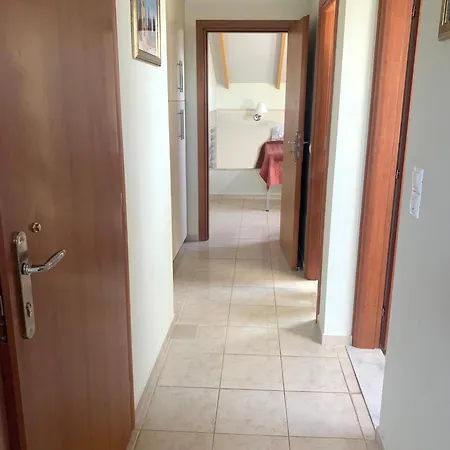 Apartment A&b And *