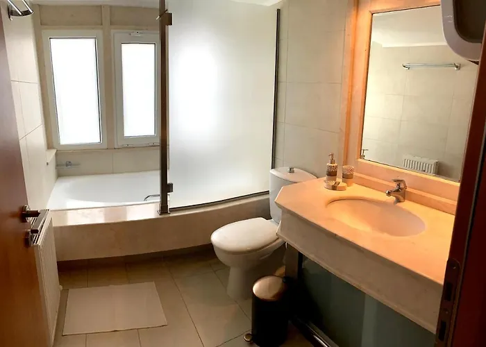 A&b And Apartamento Ialisos